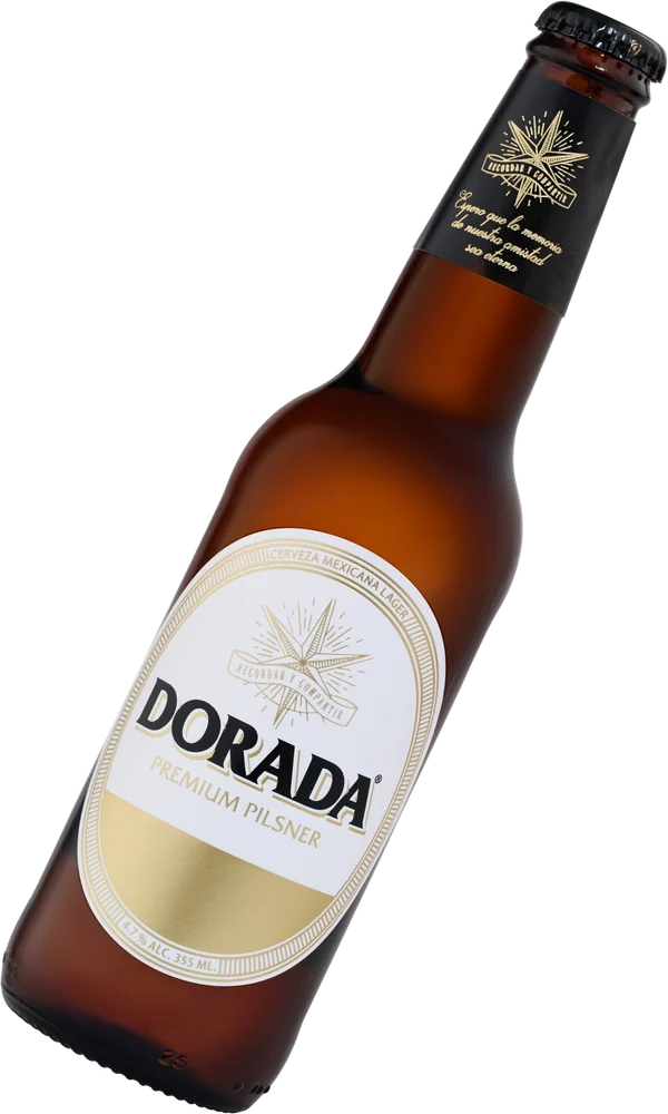 Botella de DORADA inclinada, con la etiqueta oval marfil a la vista